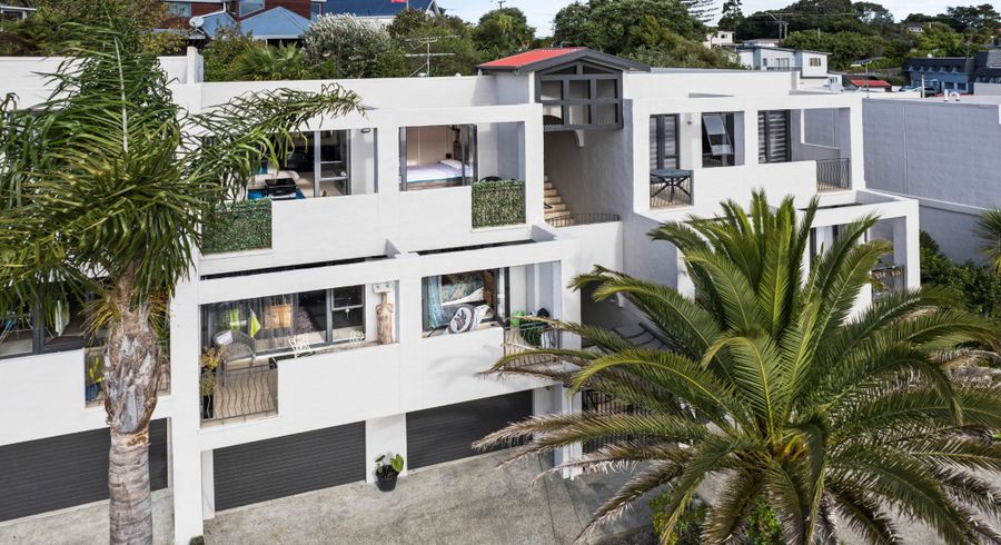  at 6/8 Monte Cassino Place, Birkdale, Auckland