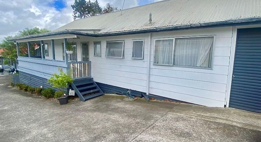  at 1/137  Titirangi Road, New Lynn, Waitakere City, Auckland