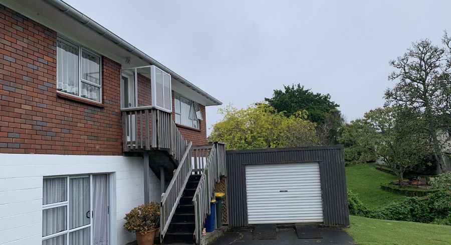  at 2/10 Ciprian Place, Henderson, Waitakere City, Auckland