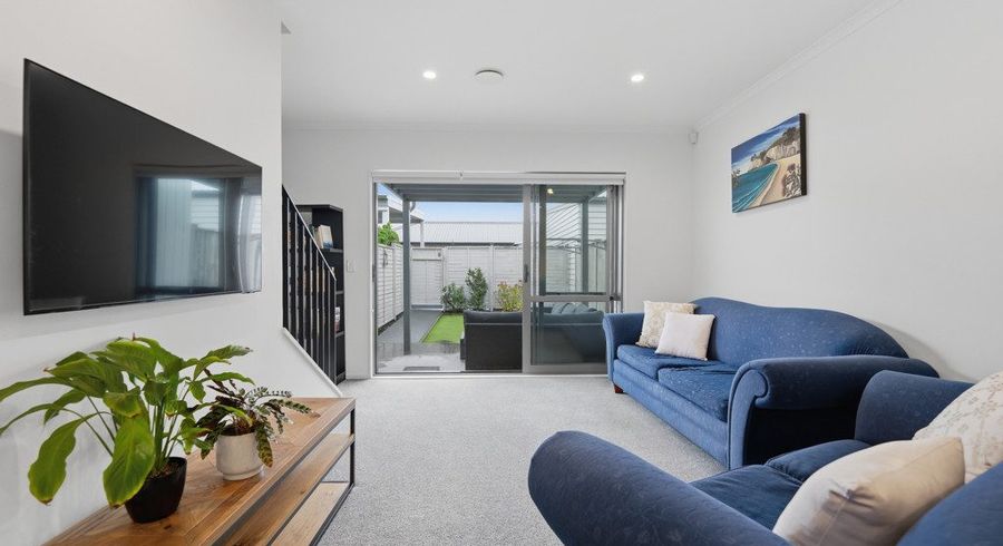  at 14 Adlam Lane, Conifer Grove, Papakura, Auckland