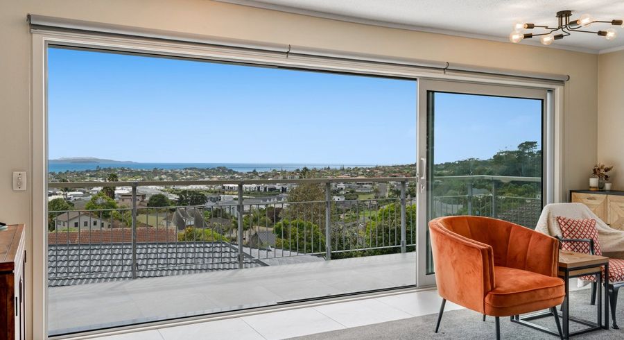  at 20 Whangaparaoa Road, Red Beach, Whangaparāoa