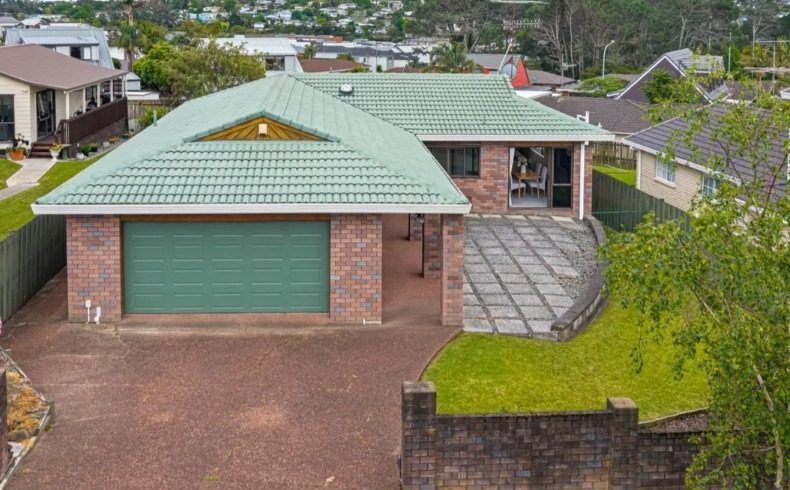  at 22 Petrel Place, Massey East, Waitakere City, Auckland