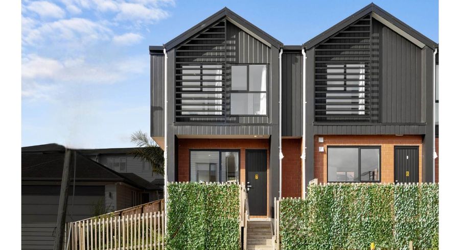  at 7/233 Great North Road, Henderson, Waitakere City, Auckland