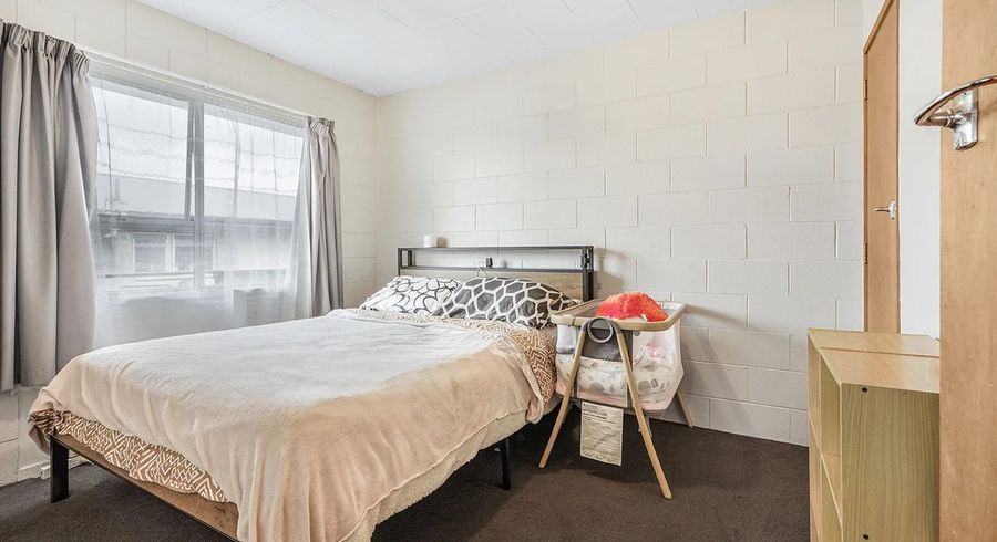  at 81 Lake Road, Frankton, Hamilton