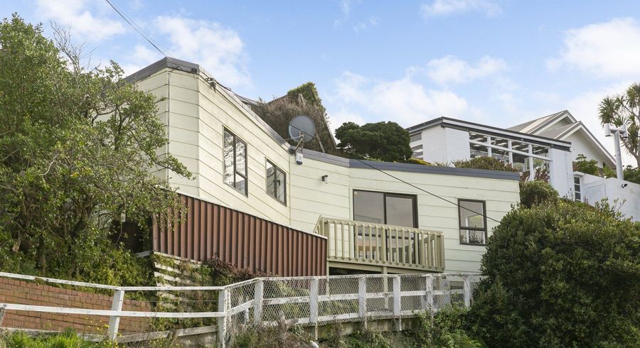  at 2/15 Sutherland Crescent, Melrose, Wellington