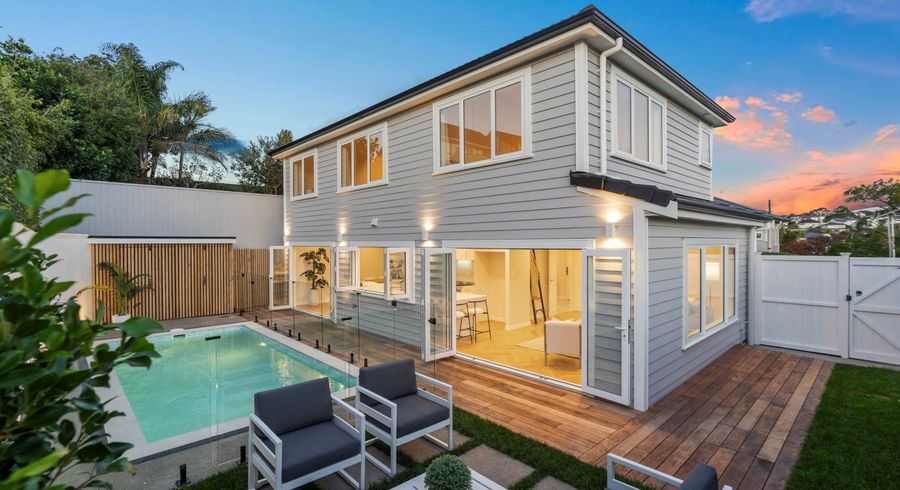  at 2/29 Harley Road, Takapuna, Auckland