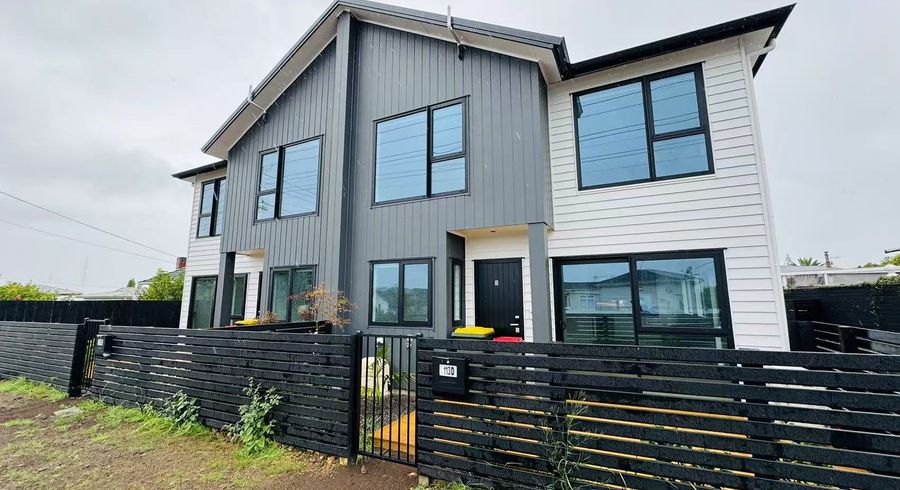 at 113B Rathgar road, Henderson, Waitakere City, Auckland