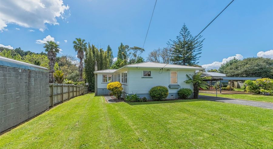  at 40 Lowtherhurst Road, Massey, Auckland