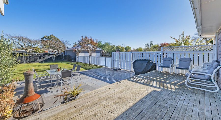  at 15 Longden Street, Darfield, Darfield