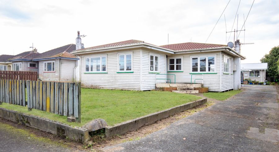  at 17 Fifth Avenue, Enderley, Hamilton, Waikato