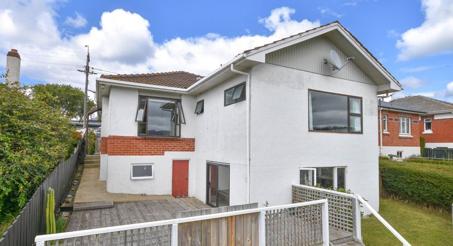  at 22 Mornington Road, Balaclava, Dunedin