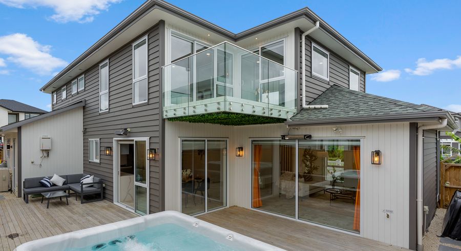 at 70 Fort Lincoln Loop, Karaka, Papakura