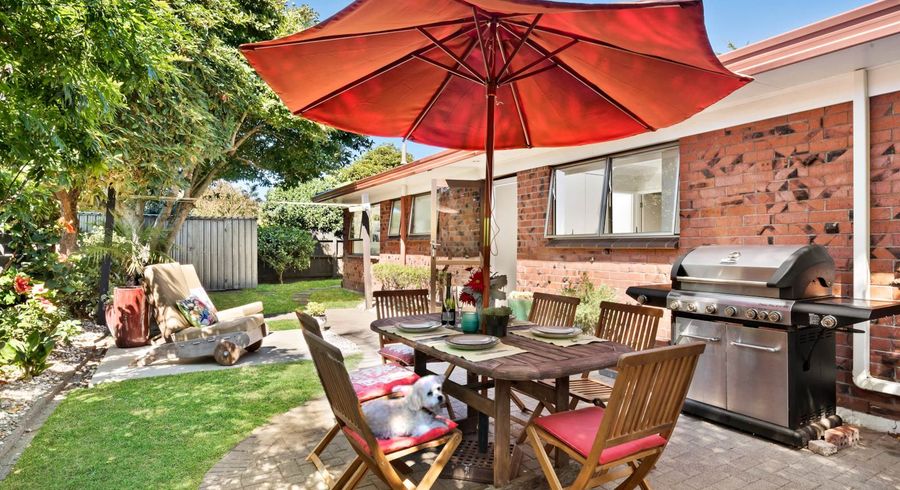  at 2/22 Beaumaris Way, Conifer Grove, Takanini