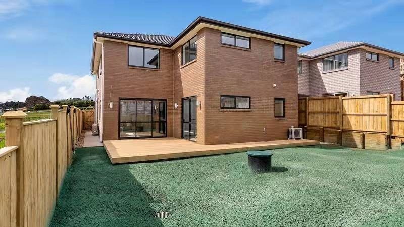  at 5 Hera Street, Flat Bush, Manukau City, Auckland