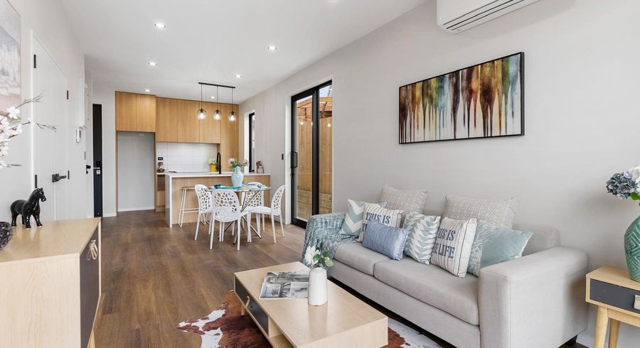  at 121D Reeves Road, Pakuranga Heights, Manukau City, Auckland