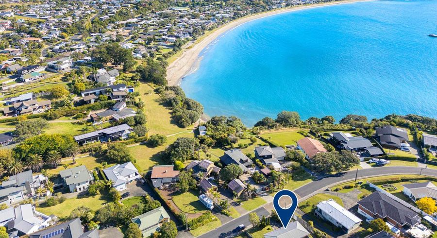  at 7A  The Crescent, Tindalls Beach, Rodney, Auckland