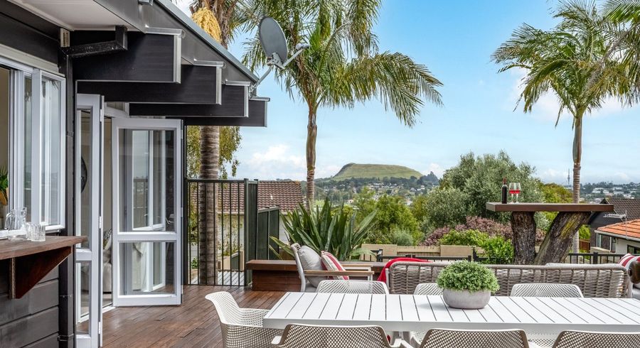  at 22 Andrea Place, Sunnyhills, Manukau City, Auckland