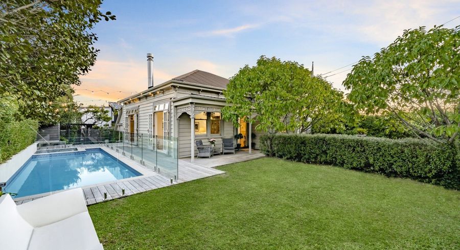  at 6 Rotomahana Terrace, Remuera, Auckland
