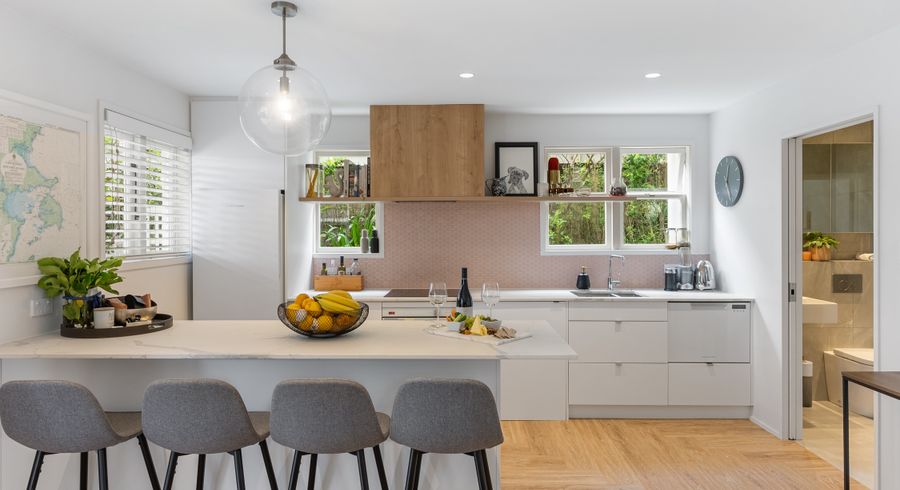  at 2/3 Harvey Place, Kohimarama, Auckland