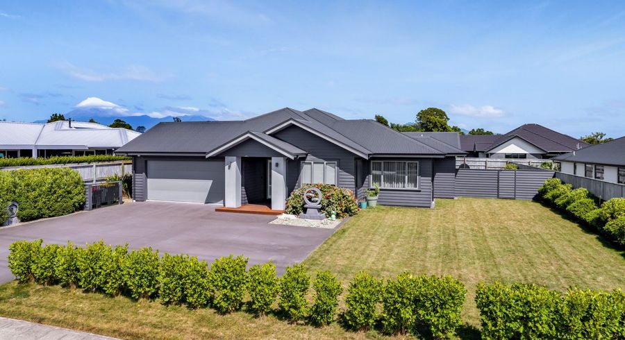  at 17 Honeyfield Drive, Whalers Gate, New Plymouth, Taranaki