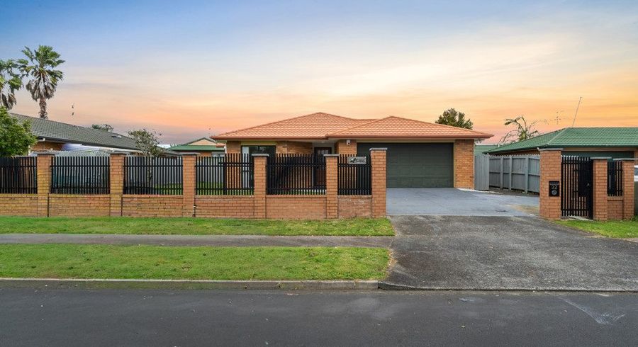  at 32 Eastland Road, Flat Bush, Manukau City, Auckland