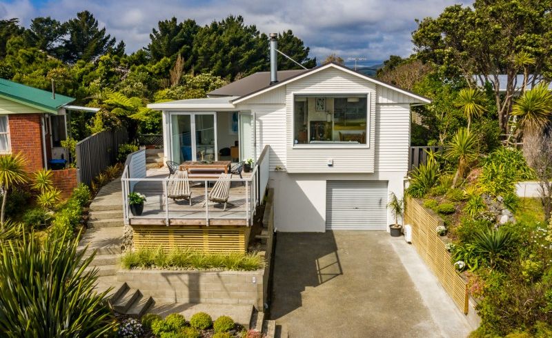  at 7 Tirowhanga Road, Paremata, Porirua