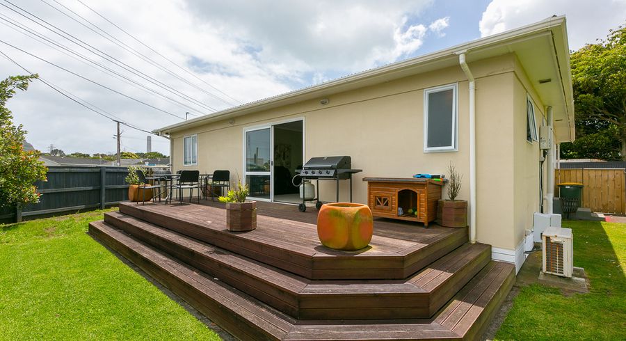  at 137 Ngamotu Road, Spotswood, New Plymouth