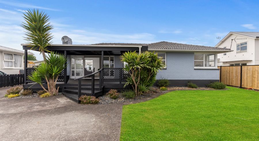  at 24 Tairere Crescent, Rosehill, Papakura