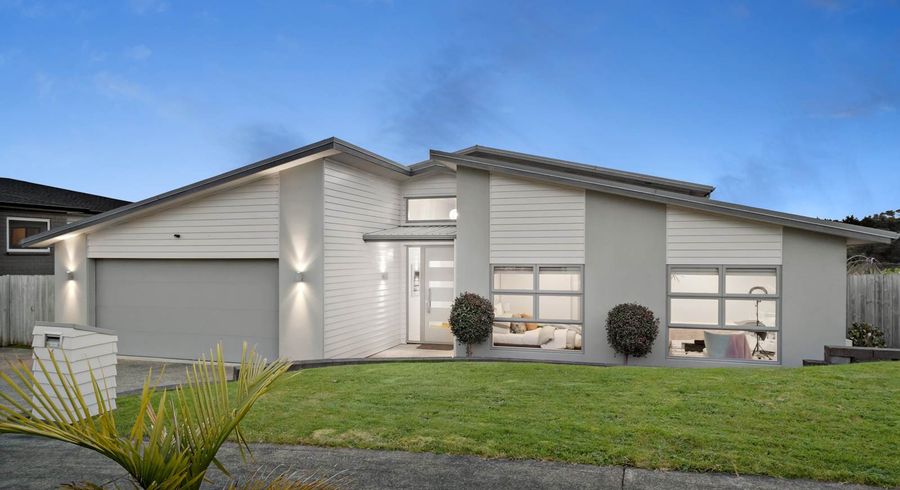  at 6 Henriette Place, The Gardens, Auckland