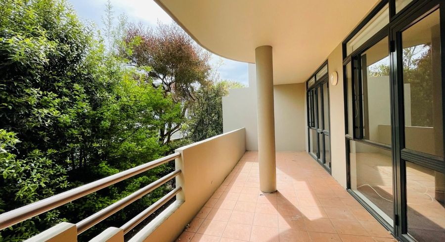  at 2/21 Hewitts Road , Merivale, Christchurch City, Canterbury