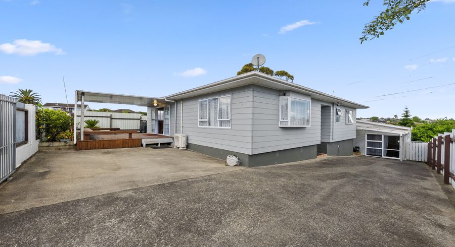  at 11 Caserta Place, Clover Park, Manukau City, Auckland