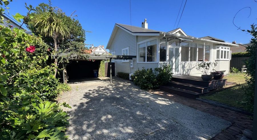  at 11 Ocean View Road, Milford, North Shore City, Auckland
