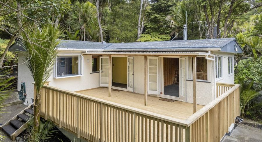  at 71 Laingholm Drive, Laingholm, Auckland