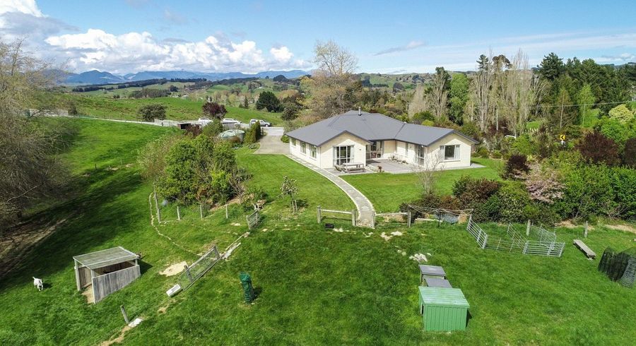  at 123 Maisey Road, Redwood Valley
