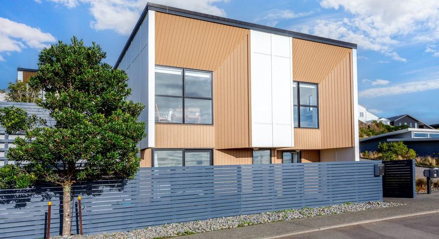  at 32 Tea Tree Lane, Woodridge, Wellington, Wellington