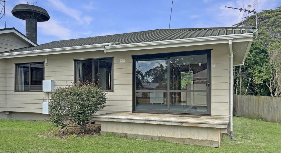  at 17 Keiller Place, Fitzherbert, Palmerston North, Manawatu / Whanganui