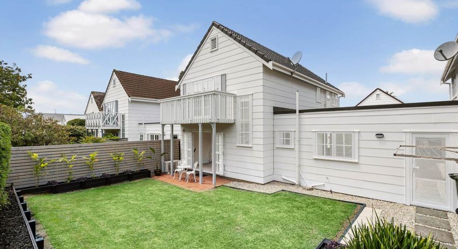  at 3/97 Wheturangi Road, Greenlane, Auckland City, Auckland