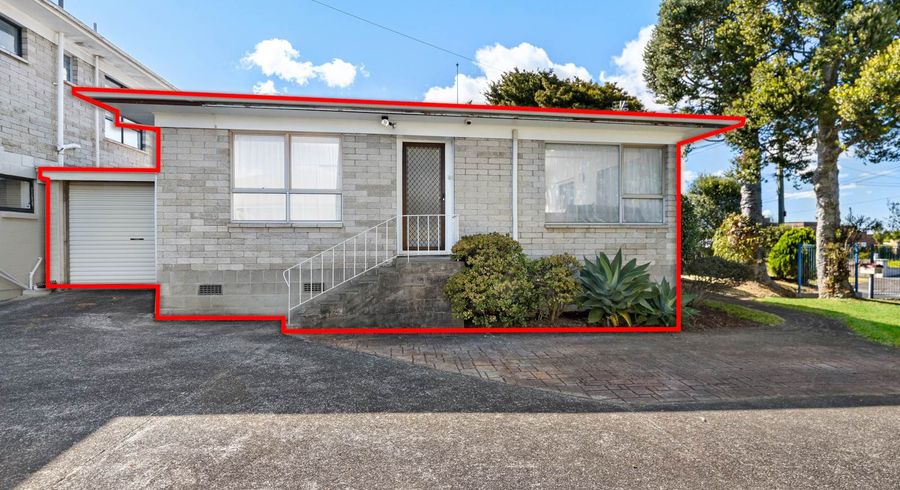  at 12B Herd Road, Hillsborough, Auckland