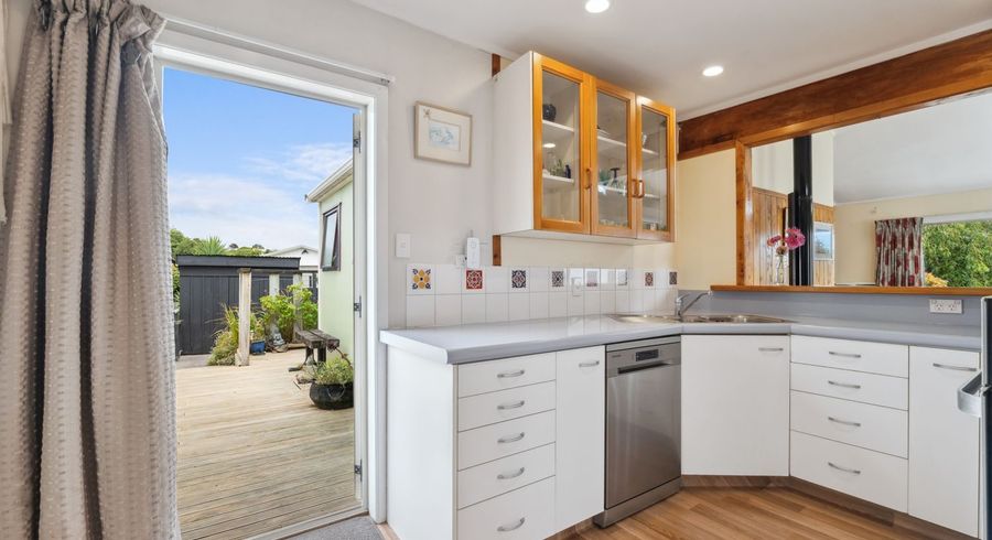  at 7 Watters Row, Glen Avon, New Plymouth