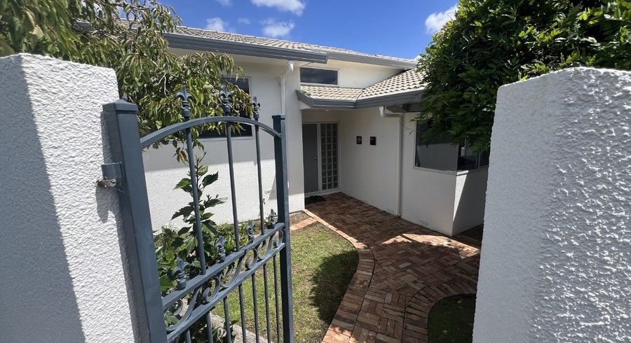  at 17A Beach Road, Manly, Rodney, Auckland