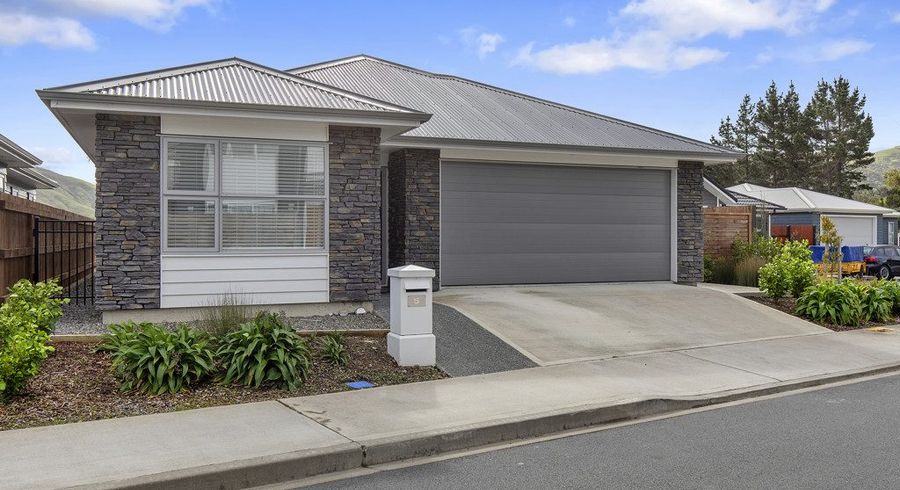  at 5 Takapo Grove, Kelson, Lower Hutt, Wellington