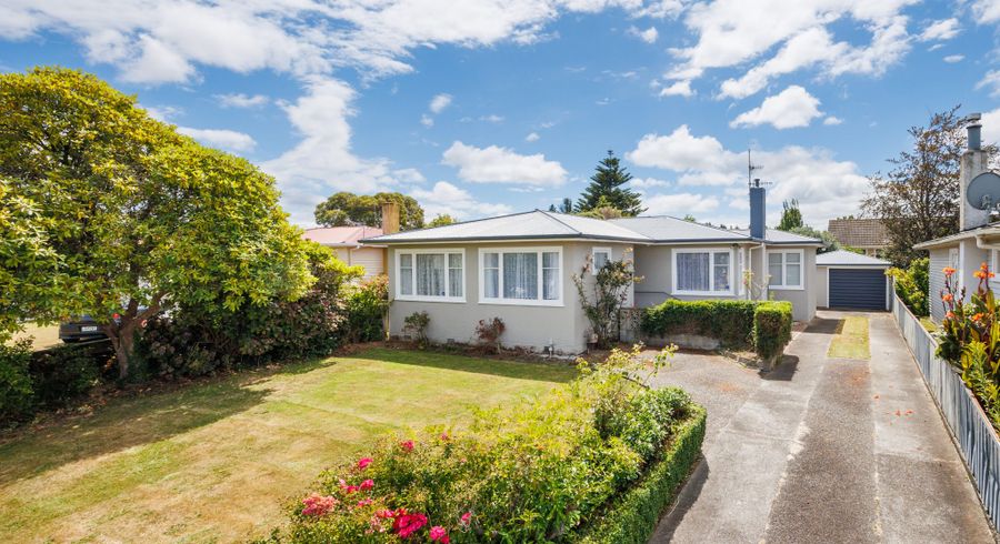  at 27 Pembroke Street, Highbury, Palmerston North