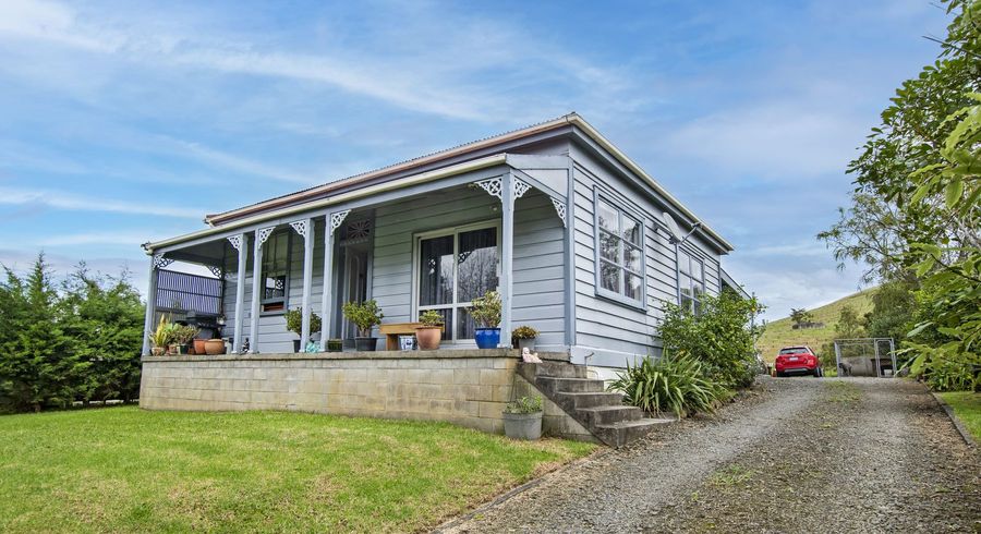  at 813 Paradise Road, Tangiteroria