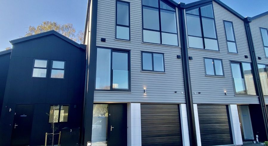 at 4/27 Harewood Road, Papanui, Christchurch City, Canterbury