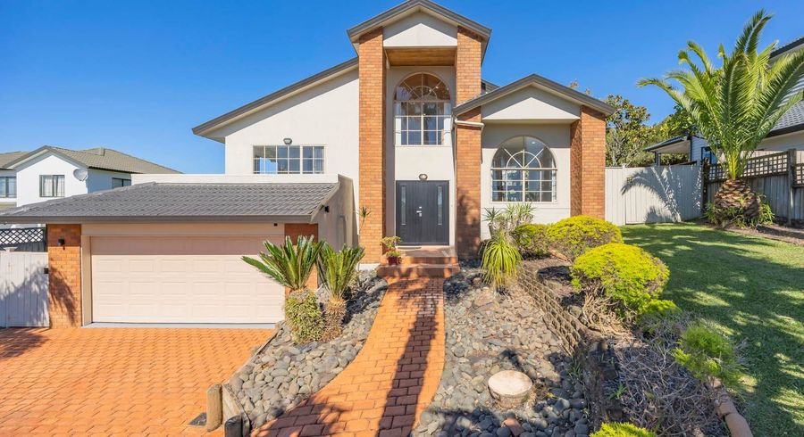  at 18 Carrowmore, Pinehill, North Shore City, Auckland