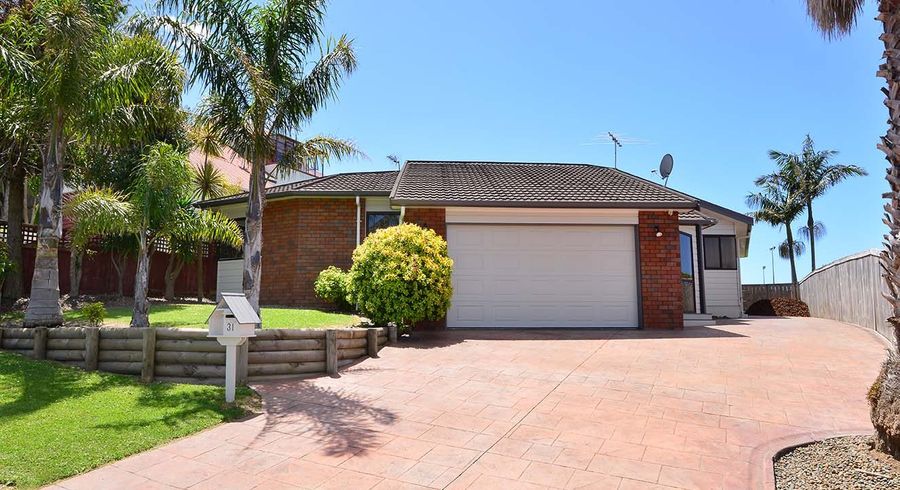  at 31 Ronald MacKen Place, Windsor Park, North Shore City, Auckland