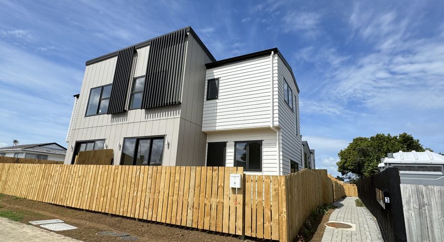  at 3 Harwell Place, Mangere, Auckland