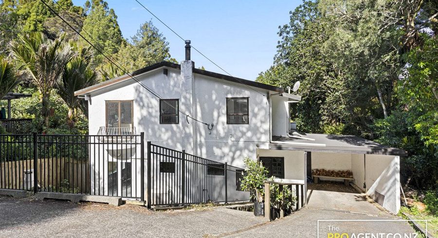  at 279 Huia Road, Titirangi, Waitakere City, Auckland
