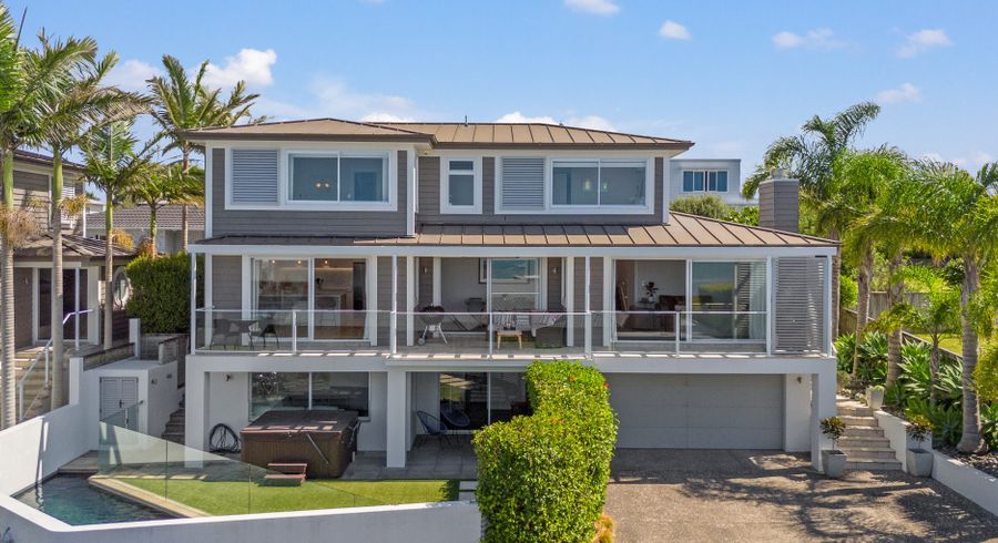  at 9 Calder Place, Wai o Taiki Bay, Auckland
