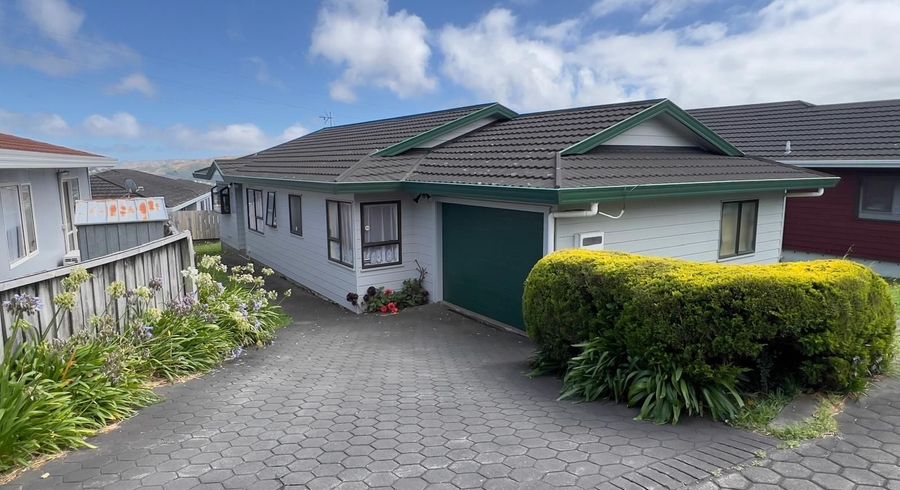  at 8A Kentwood Drive, Woodridge, Wellington, Wellington